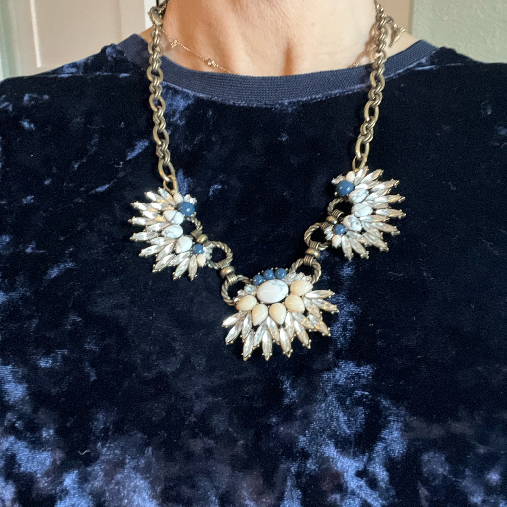 Chloe Isabel Statement Necklace And Extender 28$